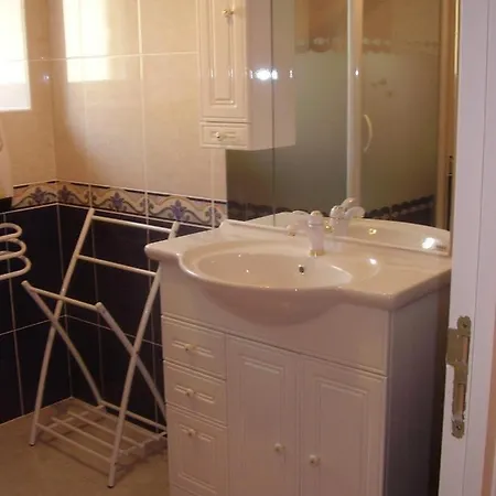 La Petite Maison Clavy-Warby